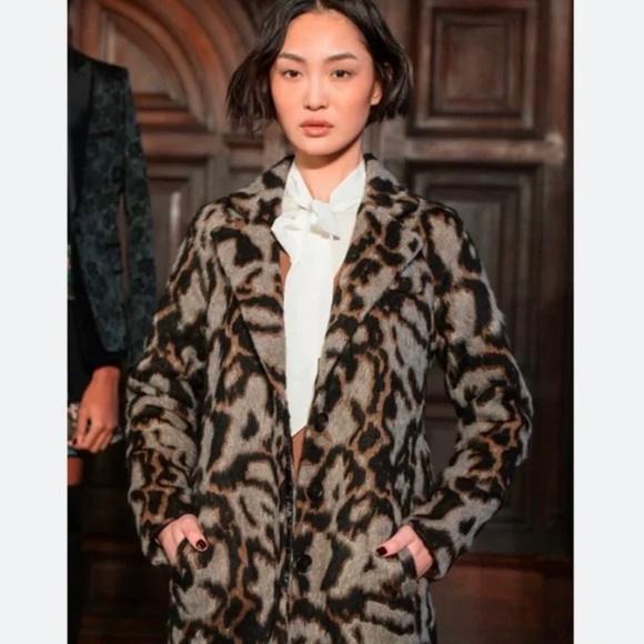 Veronica Beard Camille Jacquard Leopard Button Coat, Size 2, Wool and Alpaca - Picture 1 of 10